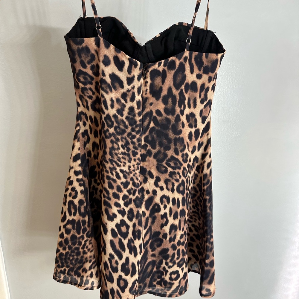 Whire Fox Boutique in the back of my mind leopard mini dress - Picture 3 of 6